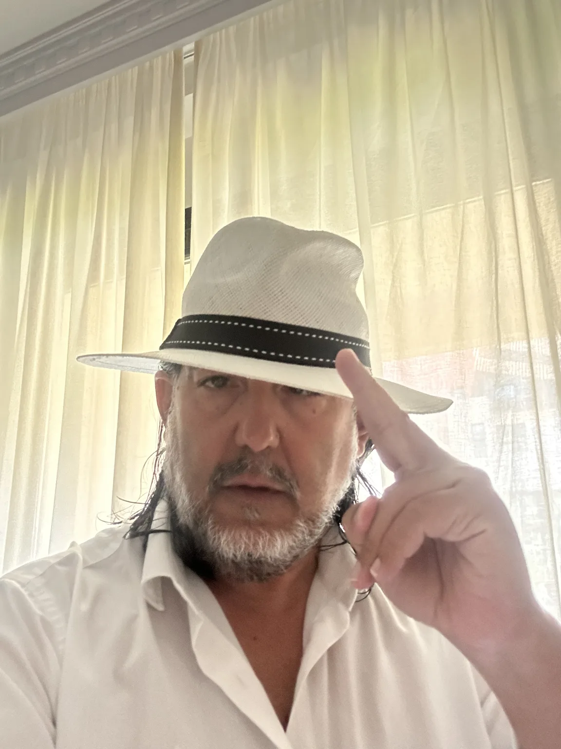 Se me da bien resolver los problemas de los demás, pero no los míos