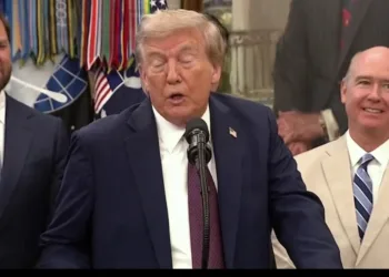 EE.UU. ataca un buque con drogas procedente de Venezuela en el Caribe