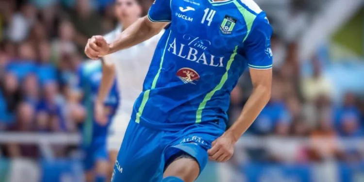 Poderoso caballero es Don Dinero: Jaén Paraíso Interior paga la cláusula de Eloy Rojas