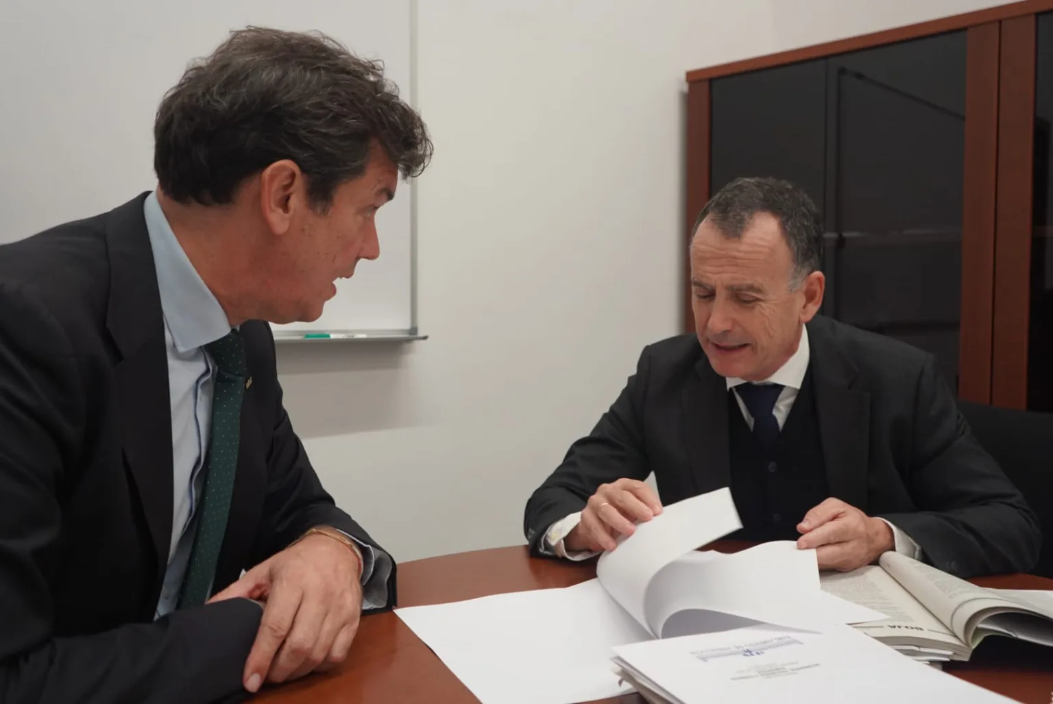 El PP pide más inversión para el aeropuerto de Almería y que se declare de servicio público obligatorio la ruta Almería-Madrid