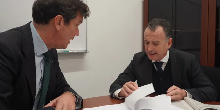 El PP pide más inversión para el aeropuerto de Almería y que se declare de servicio público obligatorio la ruta Almería-Madrid