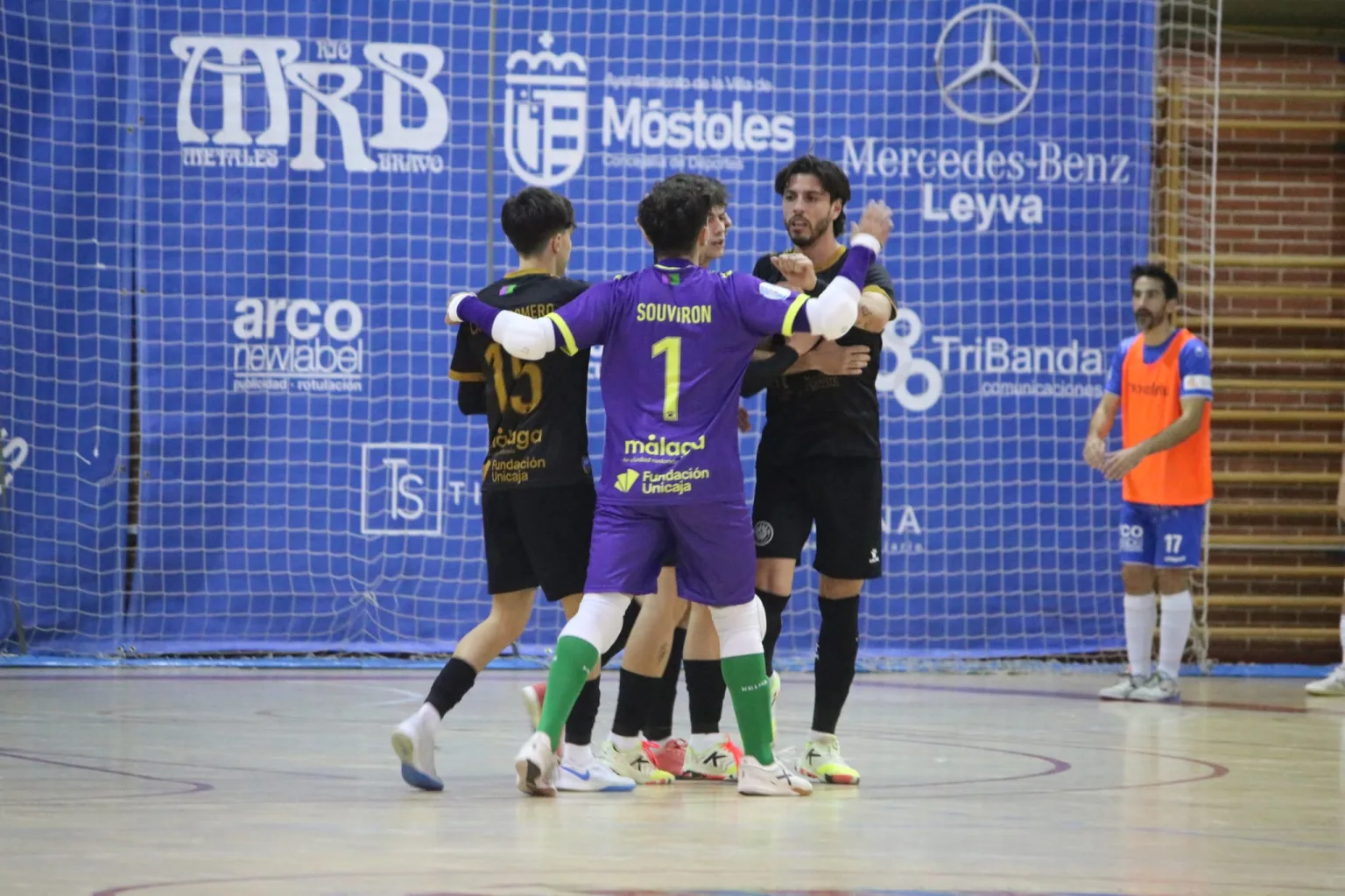 EL CONJUNTO DEL HEREDIA 21 SE VIO SORPRENDIDO EN MOSTOLES