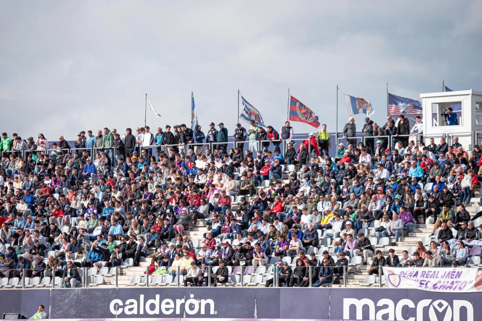 El Real Jaén estalla por las entradas: solo 110 aficionados podrán estar en Vitoria