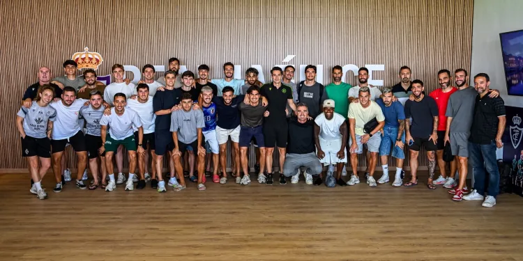 LA PLANTILLA DEL RJ RECIBE LA CHARLA SOBRE LAS NUEVAS NORMAS