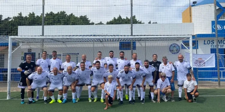 El Plus Ultra se lleva el derbi ante el Pechina
