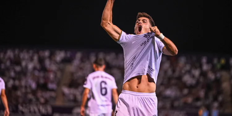 EL REAL JAÉN NO SE RINDE Y REMONTA AL IBIZA EN UNA NOCHE DE LOCURA